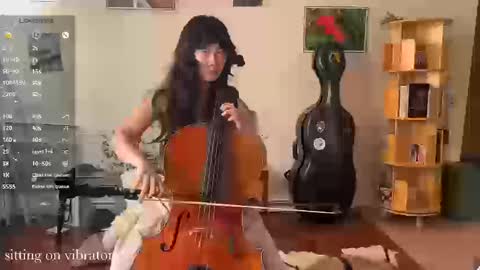 Snapshot of chiloschista chatting on 09.12.25 judith online show from 09.12.25