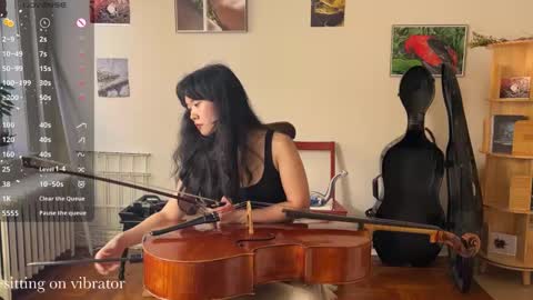 Snapshot of chiloschista chatting on 09.14.25 judith online show from 09.14.25