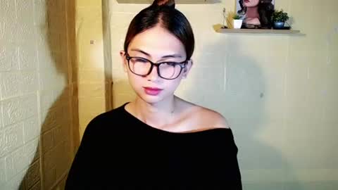 Snapshot of chinitaluxe chatting on 07.24.26 Chinita online show from 07.24.26