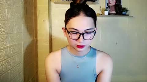 Snapshot of chinitaluxe chatting on 08.04.26 Chinita online show from 08.04.26