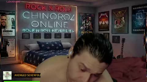 Snapshot of chinoroz chatting on 05.15.26 Enrique online show from 05.15.26