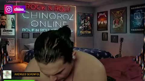 Snapshot of chinoroz chatting on 05.15.26 Enrique online show from 05.15.26