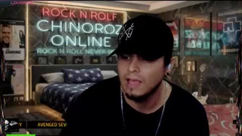 Snapshot of chinoroz chatting on 06.11.26 Enrique online show from 06.11.26
