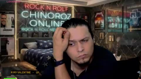 Snapshot of chinoroz chatting on 07.10.26 Enrique online show from 07.10.26