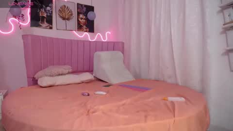 Snapshot of chiquibumbun chatting on 01.16.25 sophia online show from 01.16.25