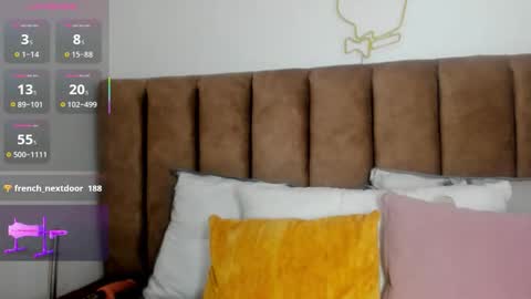 C H L O E  online show from 11.27.25