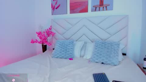 chloe_avery online show from 10.05.25