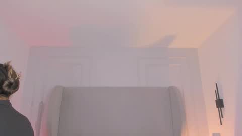 Chloe online show from 12.22.25