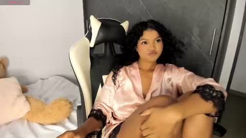 Snapshot of chloe_evans21 chatting on 07.24.26 chloe online show from 07.24.26