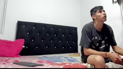 Snapshot of chloe_evanx_ chatting on 02.11.25 Chloe Evanx online show from 02.11.25