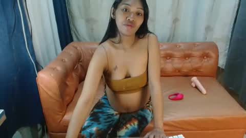 chloe and harlot online show from 02.26.26