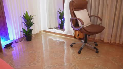 Chloe online show from 01.19.26