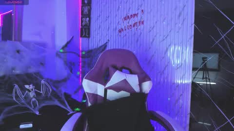 chloe_jacksonn online show from 10.30.25