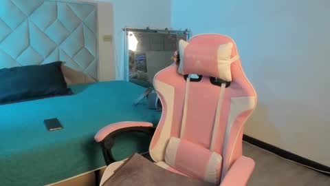 Snapshot of chloe_miller_7 chatting on 02.13.26 Chloe online show from 02.13.26