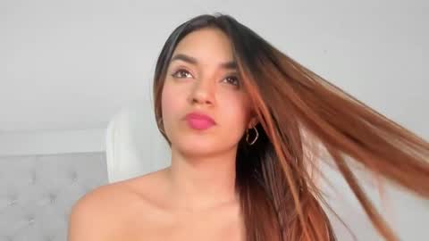 CHLOE online show from 02.20.25