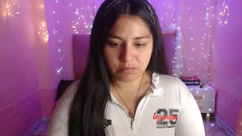 Snapshot of chloe_smith5 chatting on 10.10.25 chloe_smith5 online show from 10.10.25