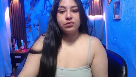 chloe_smith5 online show from 02.11.26