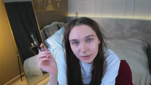 Snapshot of chloe_sunny chatting on 05.30.26 Chloe online show from 05.30.26