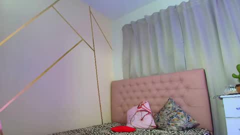 Snapshot of chloe_swarts chatting on 05.30.26 Lulu online show from 05.30.26