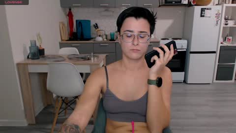 Eva and Sandra online show from 12.04.24