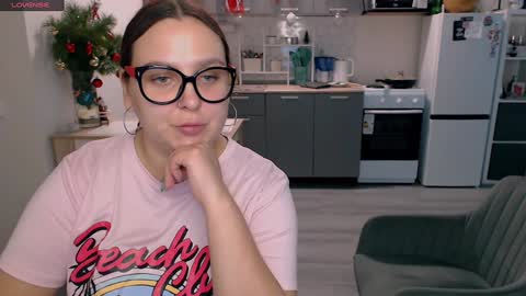 Eva and Sandra online show from 12.24.24