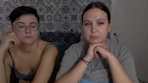 Eva and Sandra online show from 03.05.25
