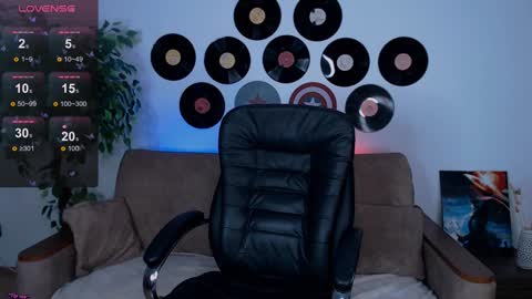 Ask me  online show from 02.08.25