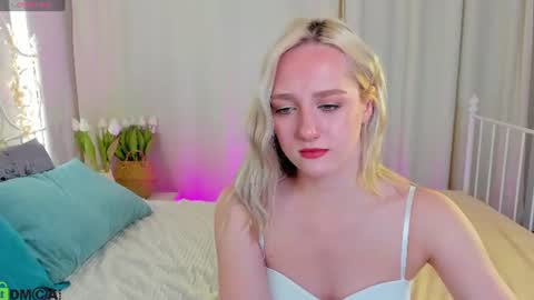 Chloe Deccker online show from 07.16.26