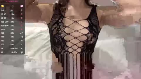 chloee__x online show from 10.30.25