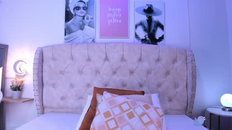 chloeferreira online show from 01.23.25