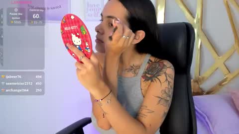  Chloe Harper  online show from 11.18.25