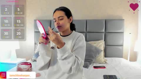  Chloe Harper  online show from 03.04.26