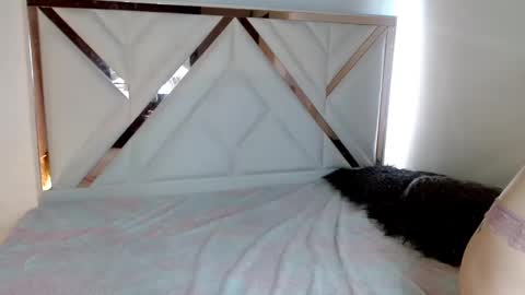 Chloe online show from 02.13.25