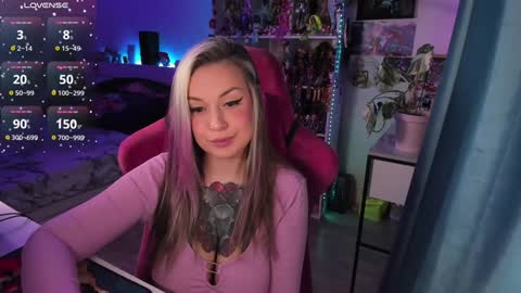 ChloeKohaku online show from 12.16.24