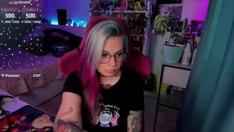 ChloeKohaku online show from 02.11.25