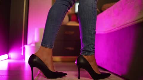 chloemin_ online show from 02.12.26