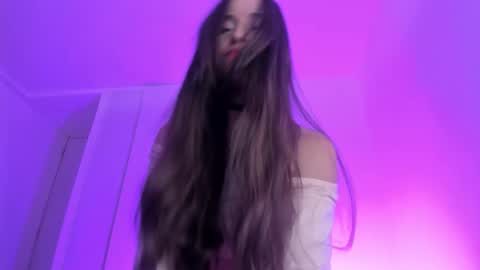 chloeminn online show from 02.24.26