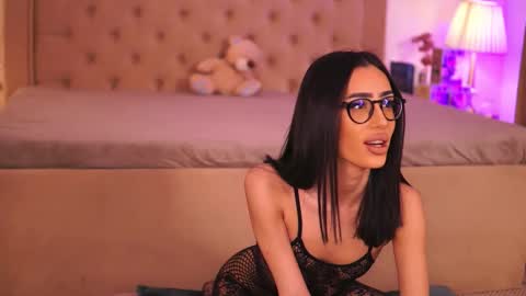 Chlo online show from 03.20.26