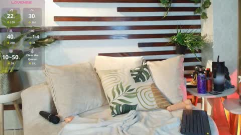 .. Chloe .. online show from 01.31.26