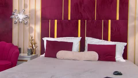 Snapshot of chloesins_ chatting on 02.26.25 Chloe online show from 02.26.25