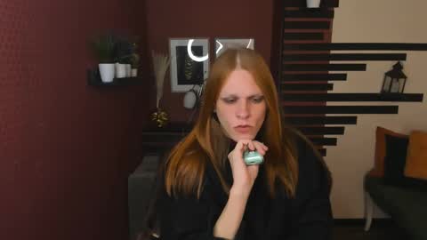 Chloe online show from 12.03.25