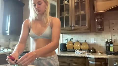 Chloe Babe online show from 02.02.26