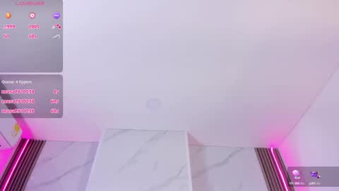 Snapshot of chlooee_ chatting on 02.20.25 Chlooe online show from 02.20.25