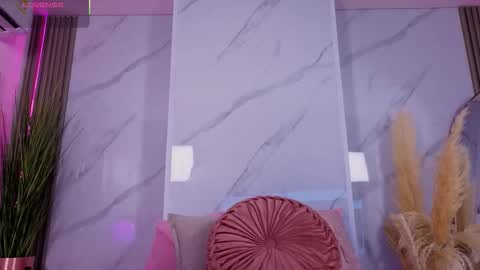 Snapshot of chlooee_ chatting on 10.20.25 Chlooe online show from 10.20.25