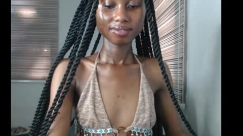 choco_petitqueen online show from 11.19.25