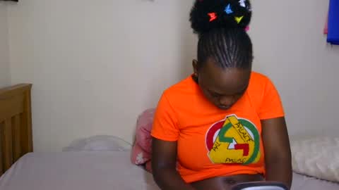 Snapshot of chocolateebonyxo chatting on 08.09.26 Chocolate Ebony online show from 08.09.26