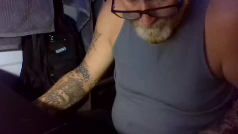 Snapshot of chompers176983 chatting on 09.30.25 chompers online show from 09.30.25