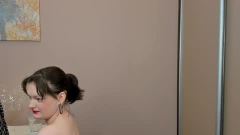 Cassandra online show from 04.07.26