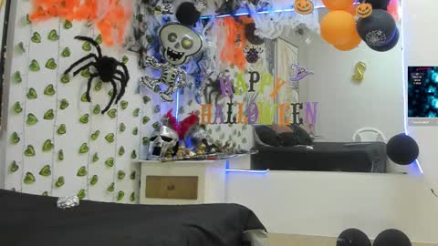 Chorey Thaylor online show from 10.22.25