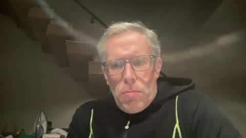 choupipat1 online show from 03.02.25